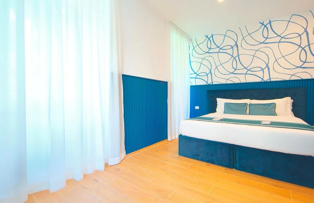 Home At Rome Vatican Suites-1