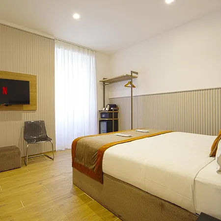 Home At Rome Vatican Suites-3